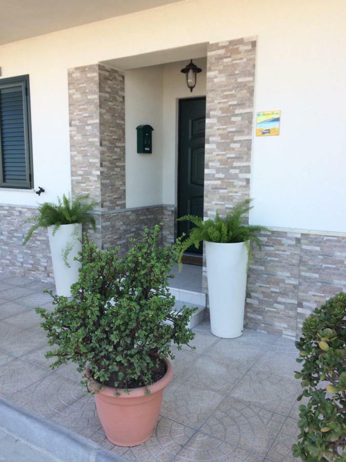 B&B A Due Passi Dal Mare Catona Di Reggio Calabria Exterior photo